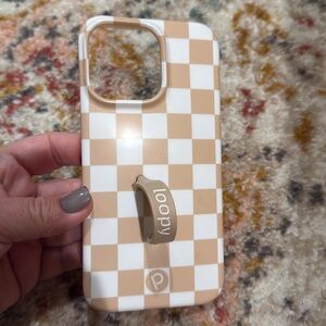 Like New. iPhone 15 Pro Max Loopy Case